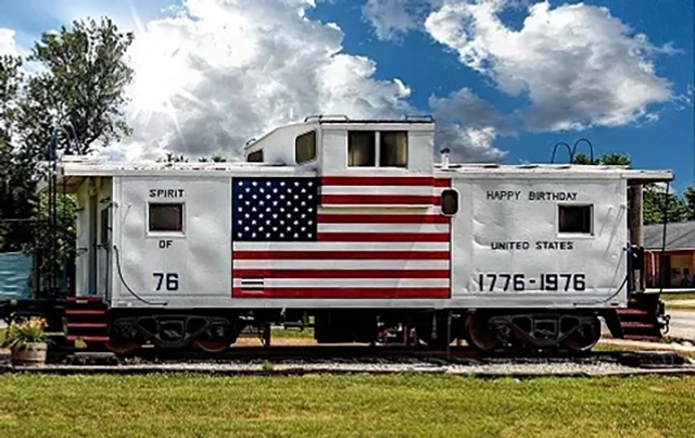 Spirit of '76 Caboose